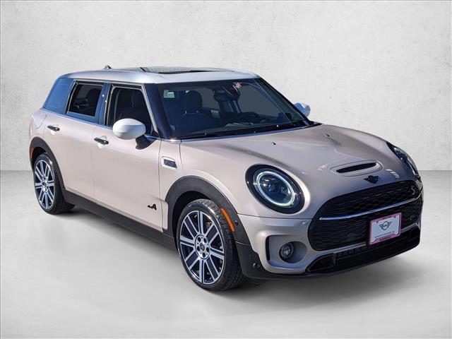 2023 MINI Clubman Cooper S photo 2