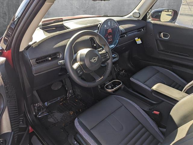 2025 Mini Cooper Signature photo 3