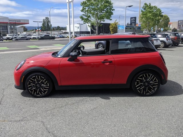 2025 MINI Hardtop 2 Door Cooper S photo 4