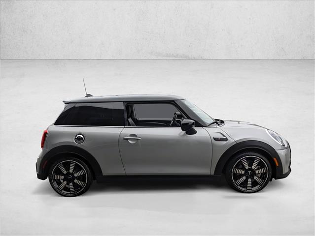 2023 Mini Cooper Hardtop S 2 Door photo 3