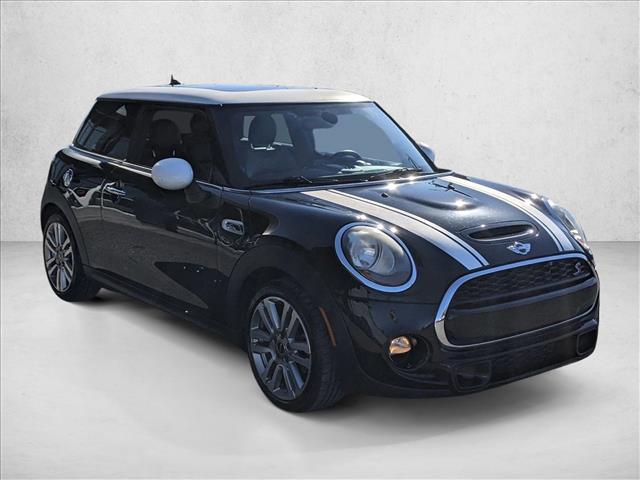 2017 Mini Cooper 2 Door Hardtop S photo 3