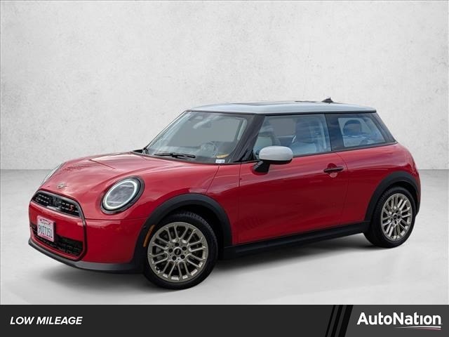 2025 MINI Hardtop 2 Door S's photo