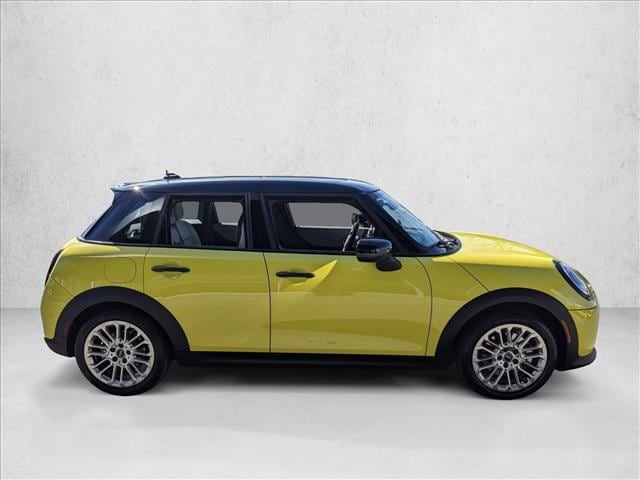2025 MINI Hardtop 4 Door Cooper S photo 4