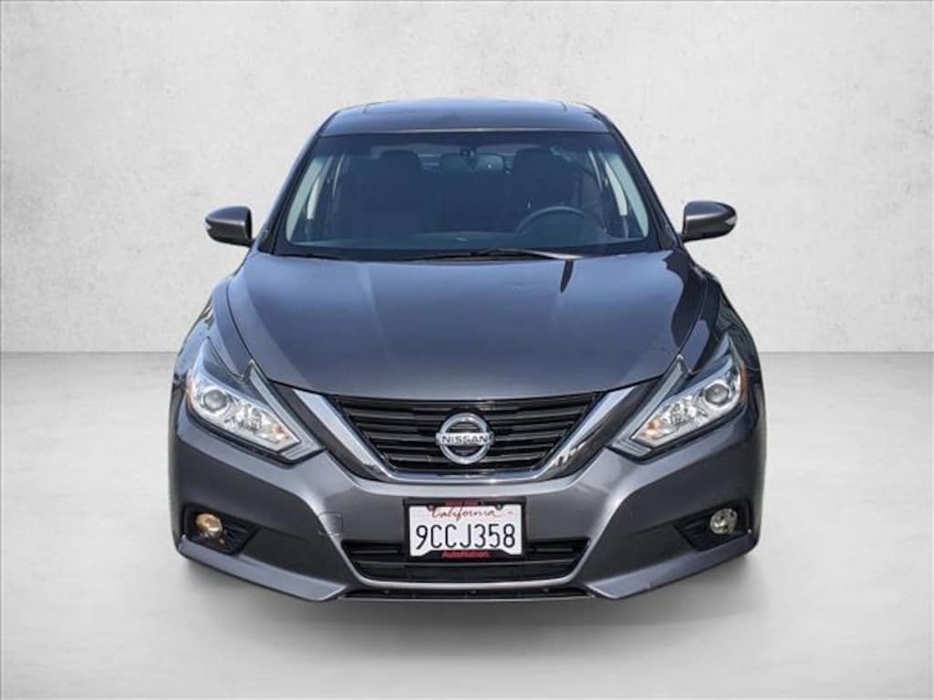 Used 2016 Nissan Altima 2.5 SV 4dr Car