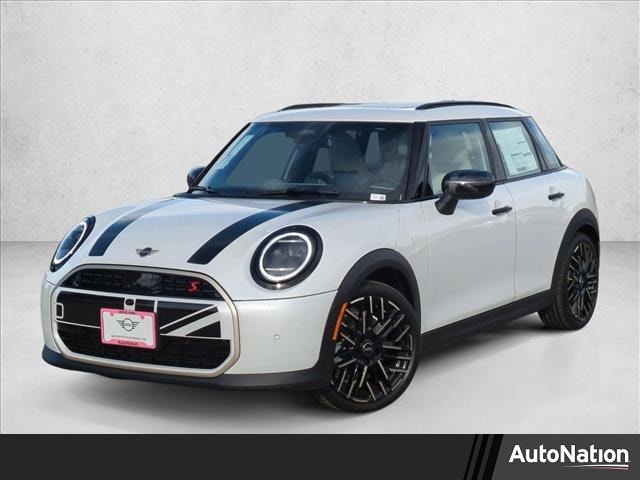 2026 MINI Hardtop 4 Door S's photo