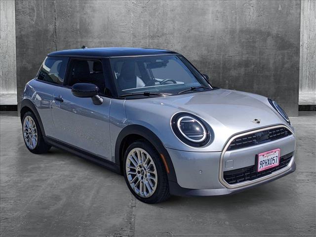 2025 Mini Cooper 2 Door Hardtop S photo 3