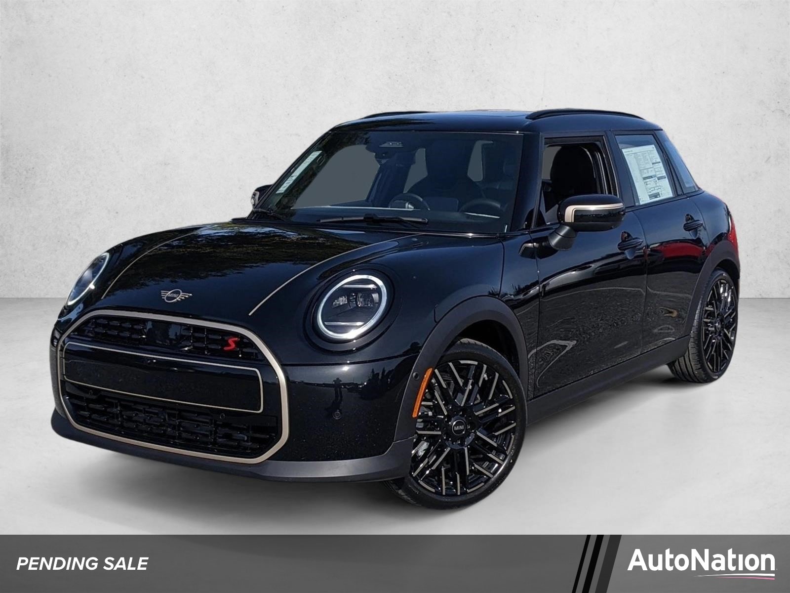 2026 MINI Hardtop Cooper S's photo