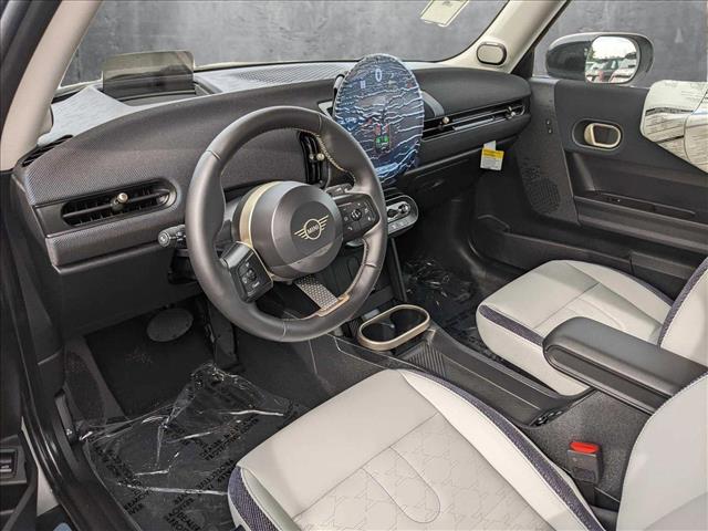 2025 Mini Cooper Signature photo 3