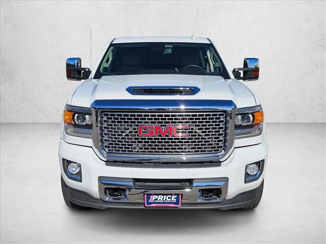2017 Gmc Sierra 2500 HD Denali photo 2