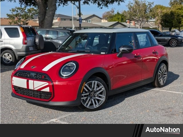 2026 MINI Hardtop 4 Door S's photo