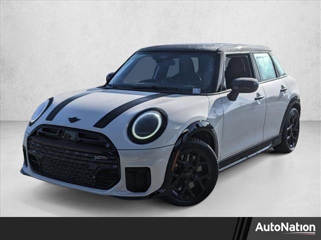 2026 MINI Hardtop 4 Door S's photo
