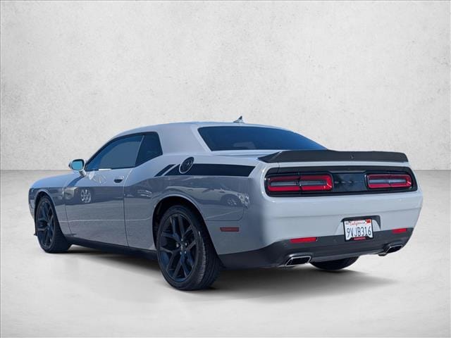 2022 Dodge Challenger GT photo 3