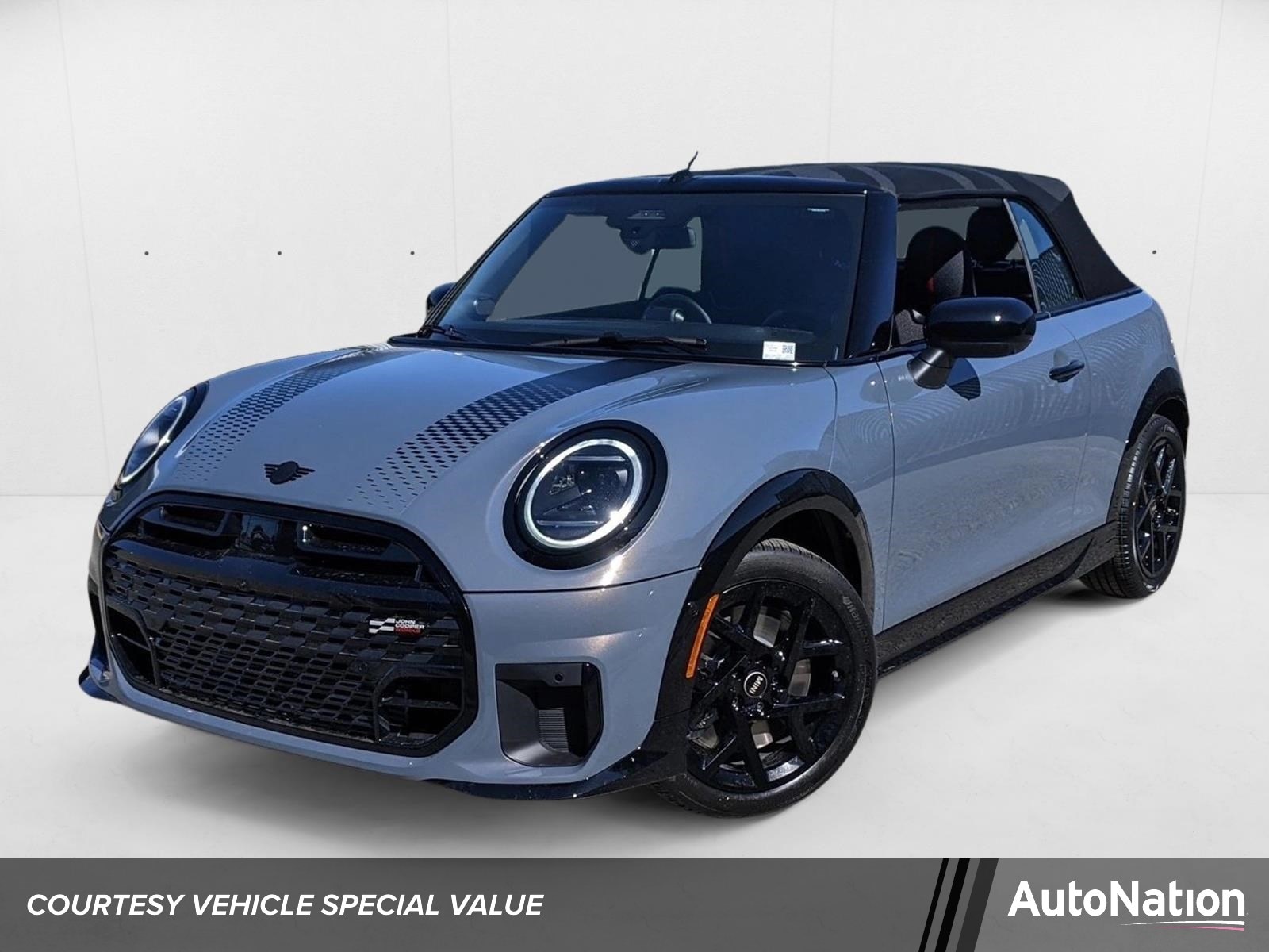 2026 MINI Convertible Cooper S's photo