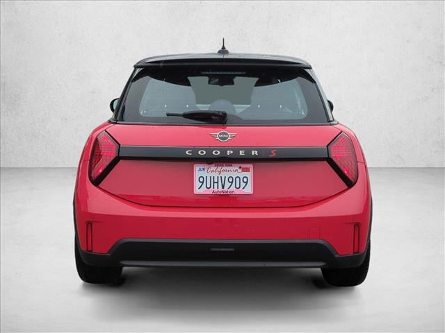 2025 MINI Hardtop 2 Door Cooper S photo 6