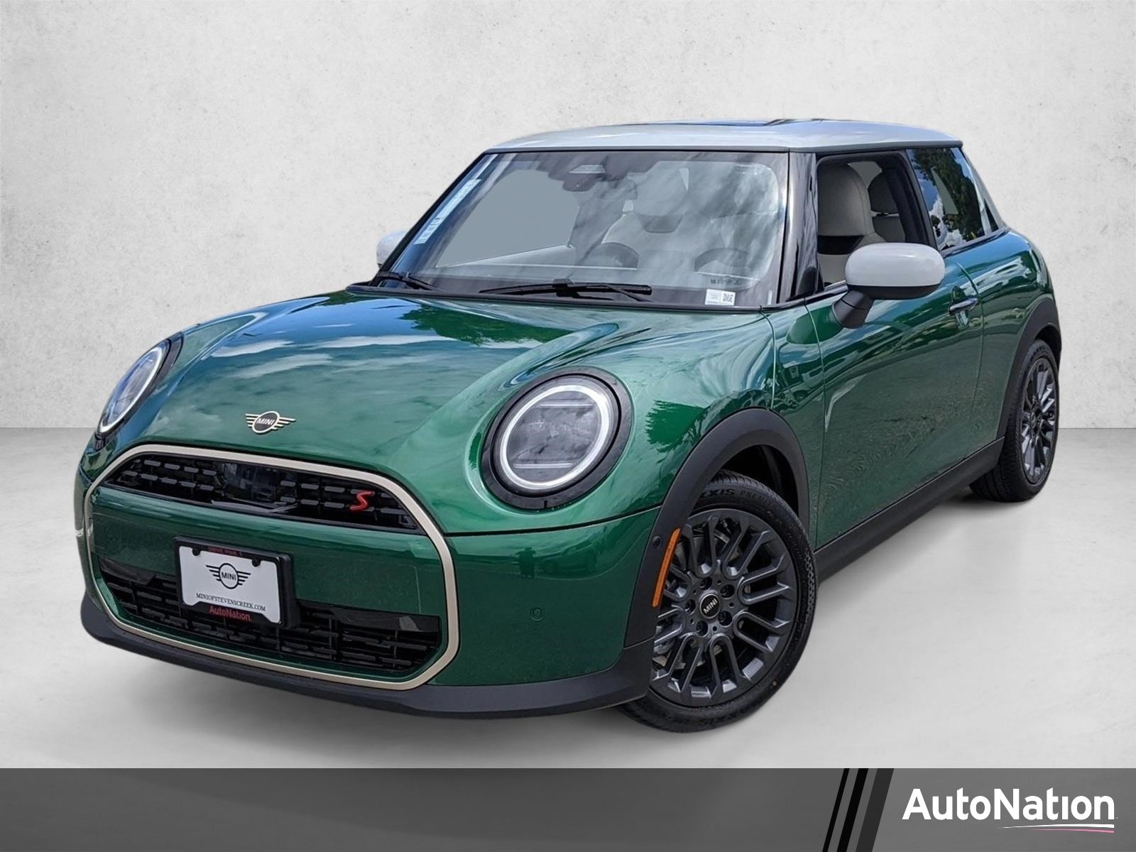 2026 MINI Hardtop Cooper S Signature's photo