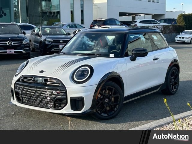 2026 MINI Hardtop 2 Door S's photo