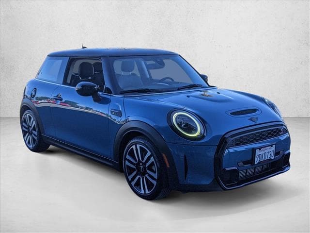 2023 MINI Hardtop Cooper S photo 3
