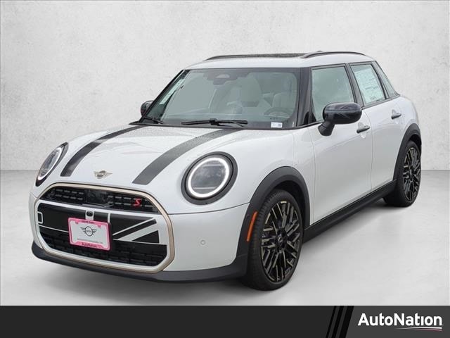2026 MINI Hardtop 4 Door S's photo