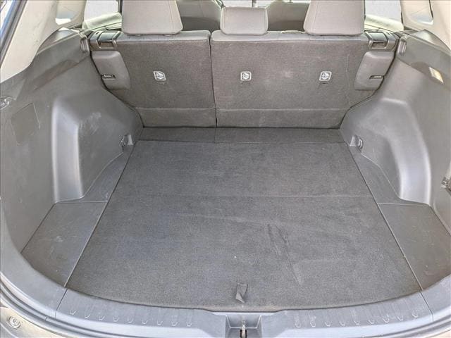 2024 Toyota RAV4 XLE photo 6