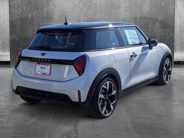 2025 Mini Cooper Signature photo 2