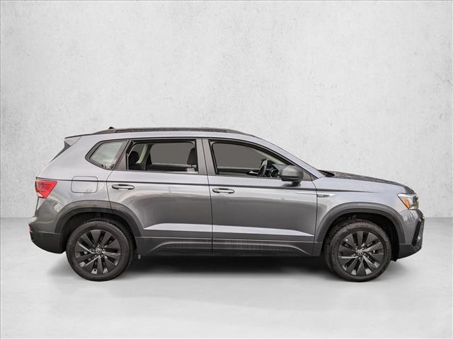 2024 Volkswagen Taos S photo 4