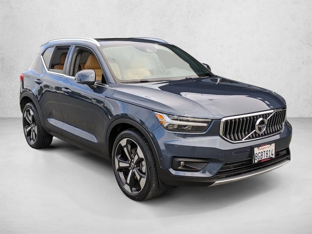 Used 2019 Volvo XC40 Inscription Sport Utility