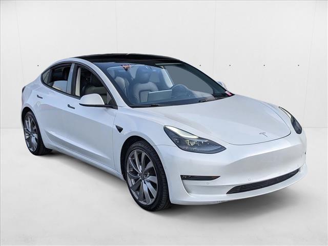 2022 Tesla Model 3 Long Range photo 3