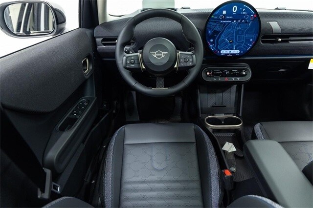 2025 Mini Cooper 4 Door Hardtop Signature photo 4