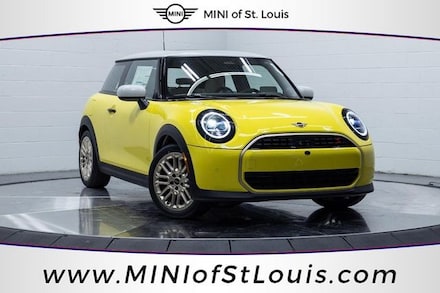 2026 MINI 2 Door Iconic