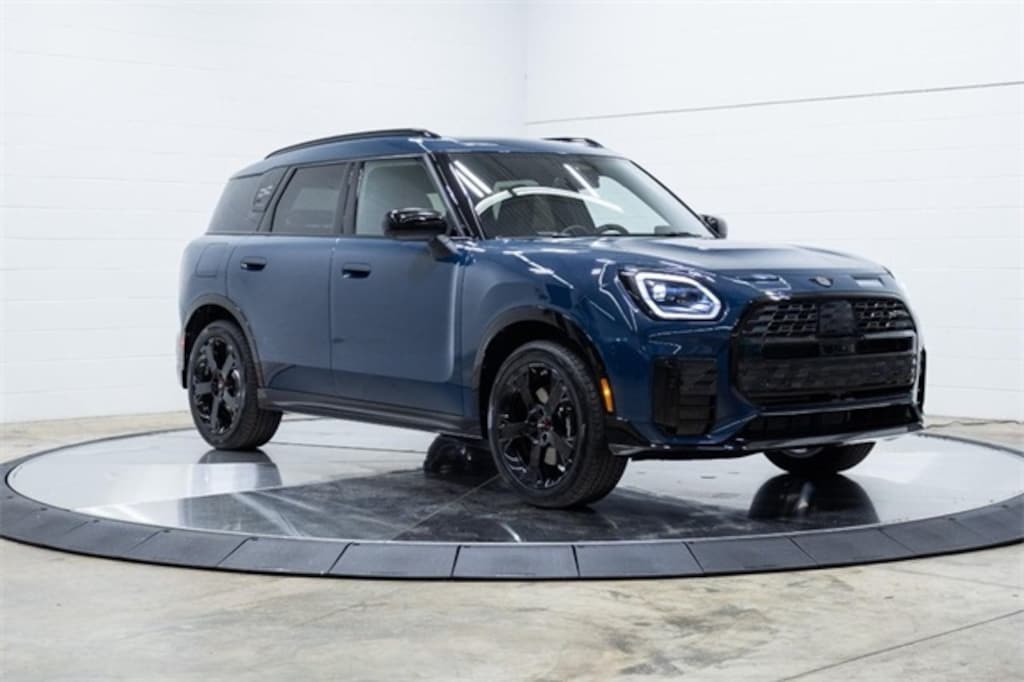 New 2026 MINI Countryman Iconic SUV