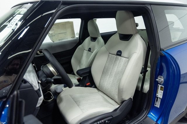 2026 MINI Hardtop 2 Door S - Photo 19