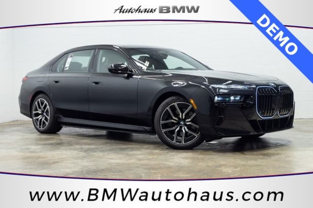 Used 2025 BMW i7 xDrive60 Sedan