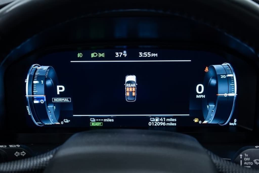 Used 2023 Mitsubishi Outlander Plug-In Hybrid SUV