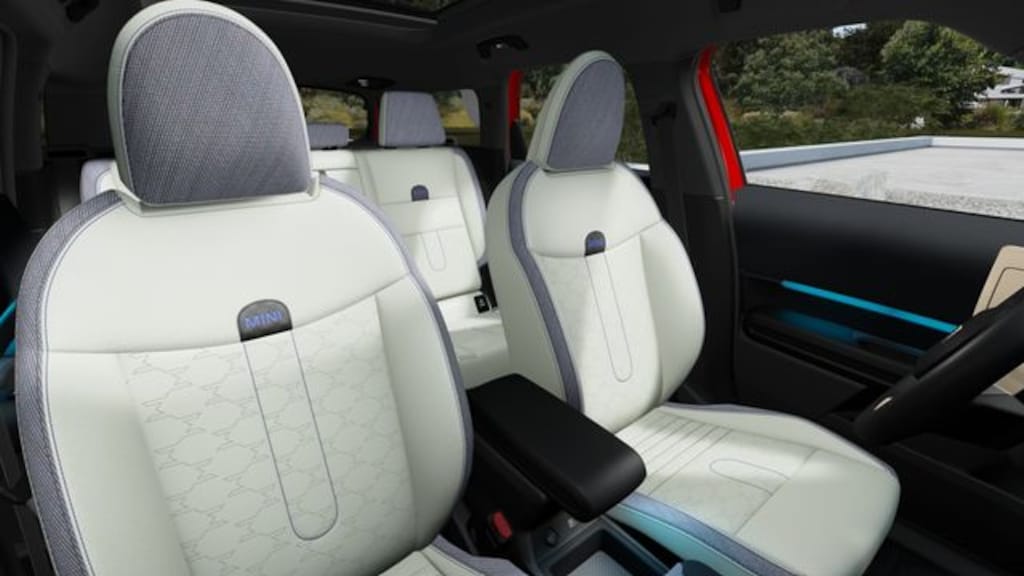 New 2027 MINI Countryman Signature Plus