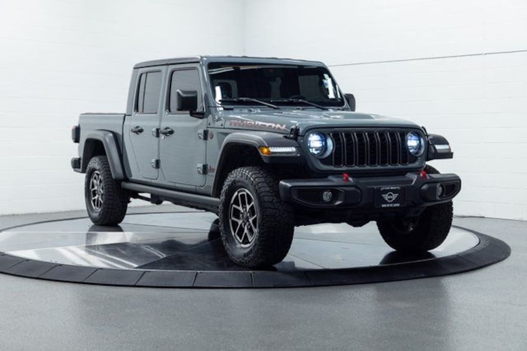 Used 2024 Jeep Gladiator Rubicon Truck Crew Cab