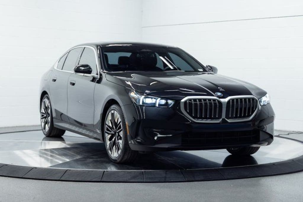 Used 2025 BMW 530i Sedan