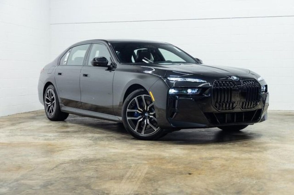 Used 2025 BMW 760i xDrive Sedan