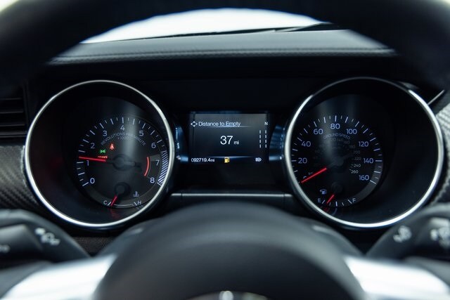 2021 Ford Mustang EcoBoost photo 2