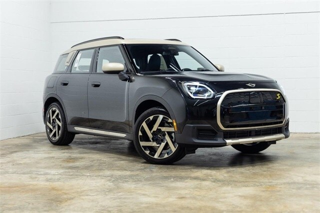 2025 Mini Countryman SE ALL4 Signature photo 4