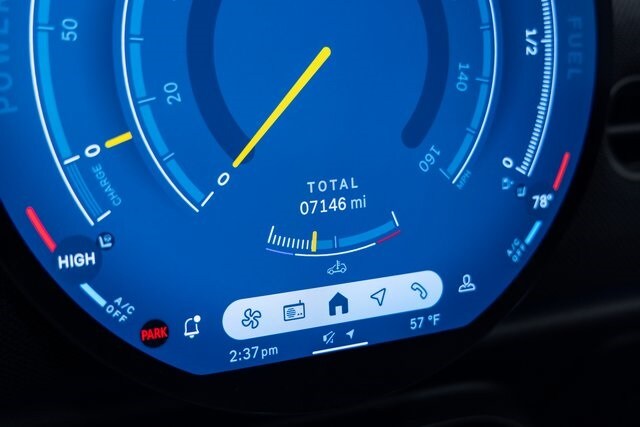 2025 Mini Cooper 2 Door Hardtop Signature photo 2