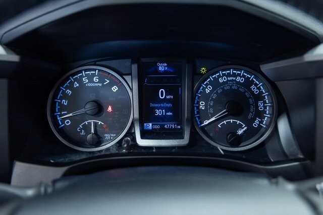 Used 2019 Toyota Tacoma TRD Sport with VIN 5TFCZ5AN9KX200525 for sale in Saint Louis, MO
