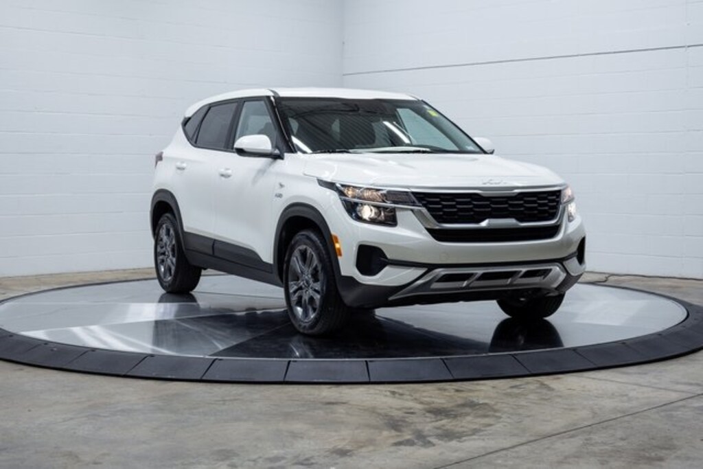Used 2023 Kia Seltos LX SUV