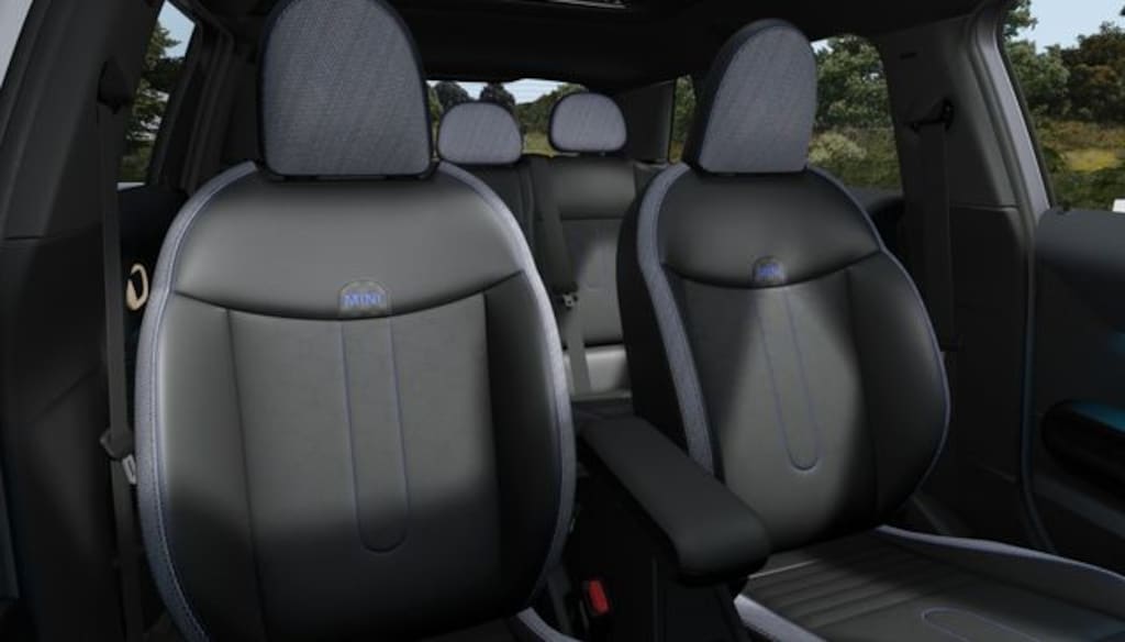 New 2026 MINI 4 Door Signature Plus Hatchback