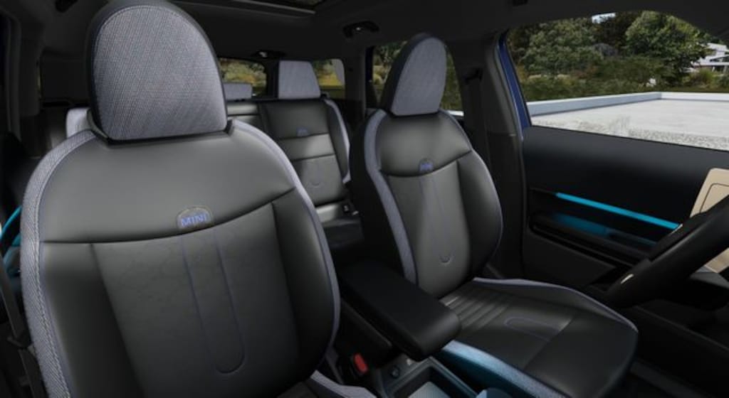 New 2027 MINI Countryman Signature Plus