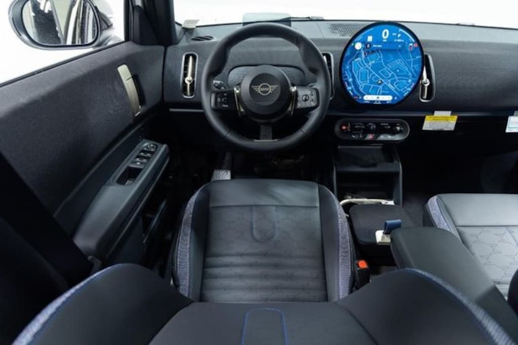 New 2027 MINI Countryman Signature Plus SUV