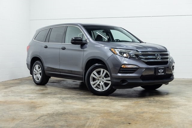 2016 Honda Pilot LX photo 4