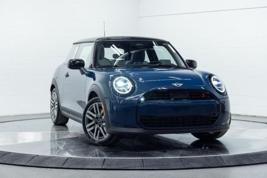 New 2026 MINI 2 Door Signature Plus Hatchback