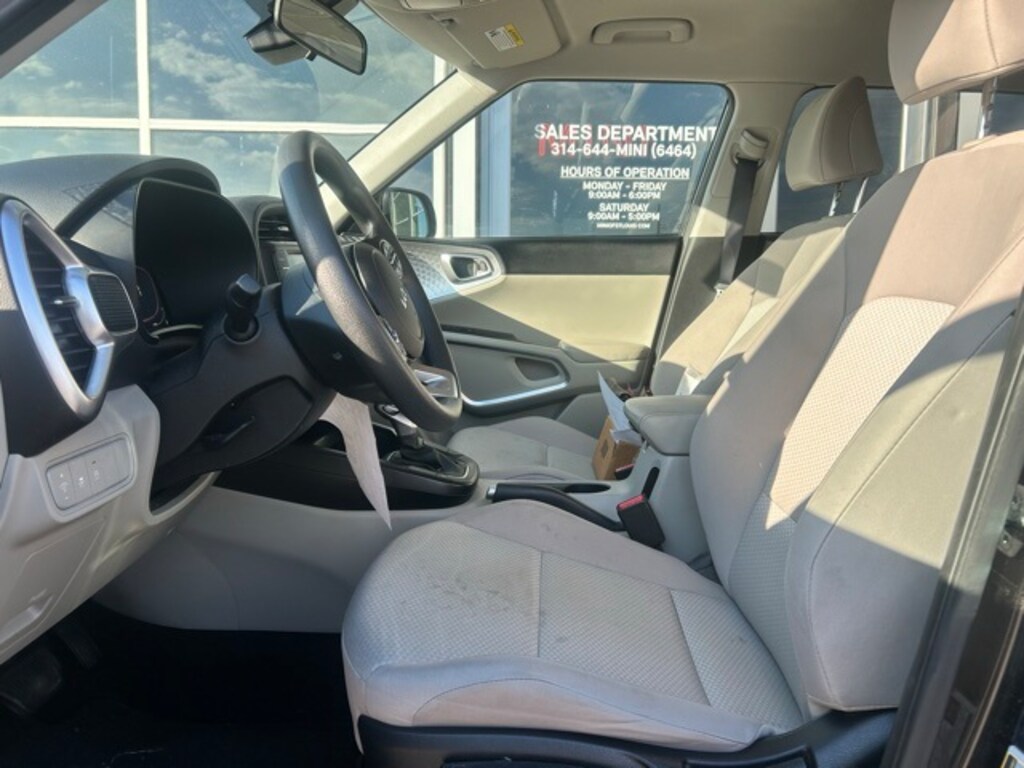 Used 2023 Kia Soul LX Hatchback