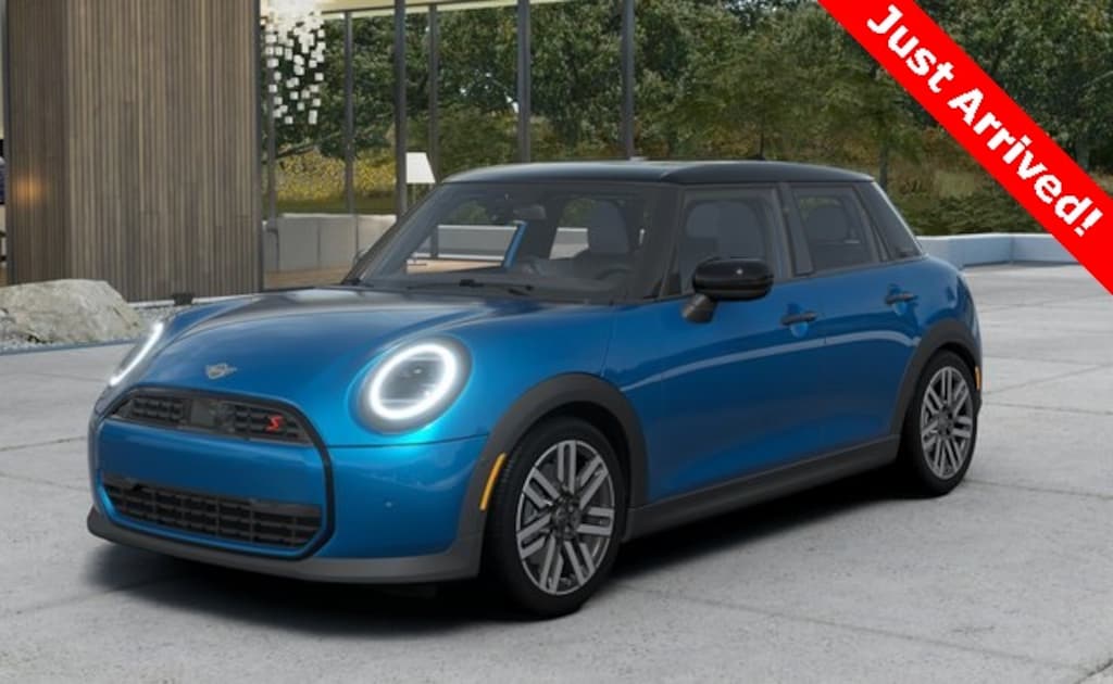 New 2026 MINI 4 Door Signature Plus Hatchback