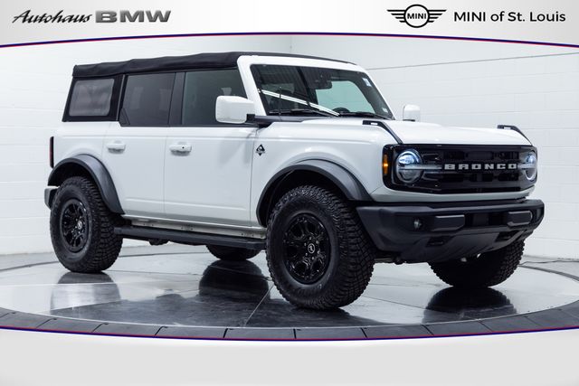 2023 Ford Bronco 4-Door Outer Banks